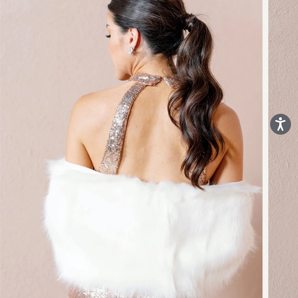 Revelry white faux fur shawl brand new never worn